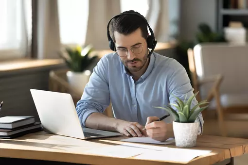 APCTP-2 Man studying